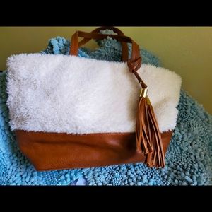 SONDRA ROBERTS SQUARED brown faux leather purse with shearling trim